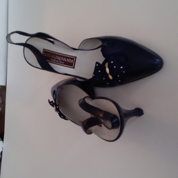 Women's heeld shors - Picture 3 of 6